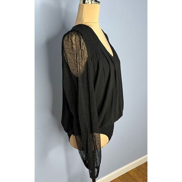 BRAND NEW - Mustard Seed by Buckle Women’s L Woven V-Neck Bodysuit - Picture 5 of 12